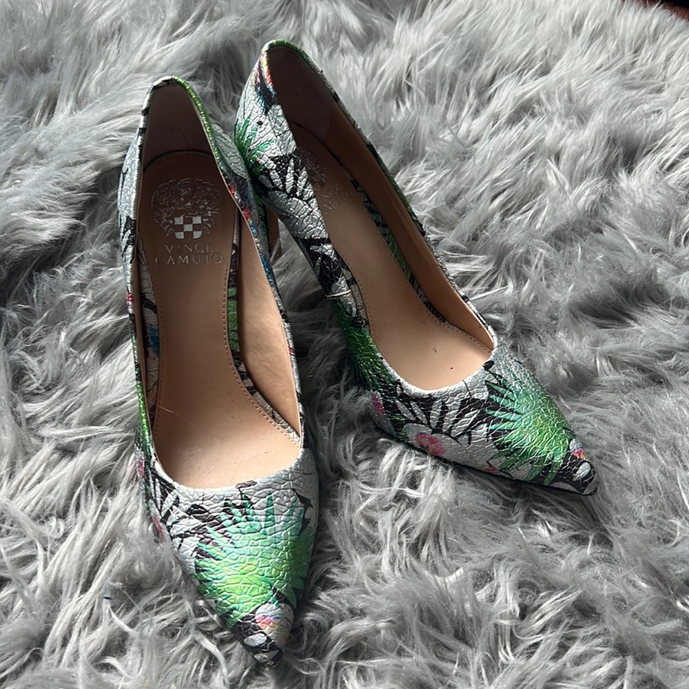 Vince Camuto print heels